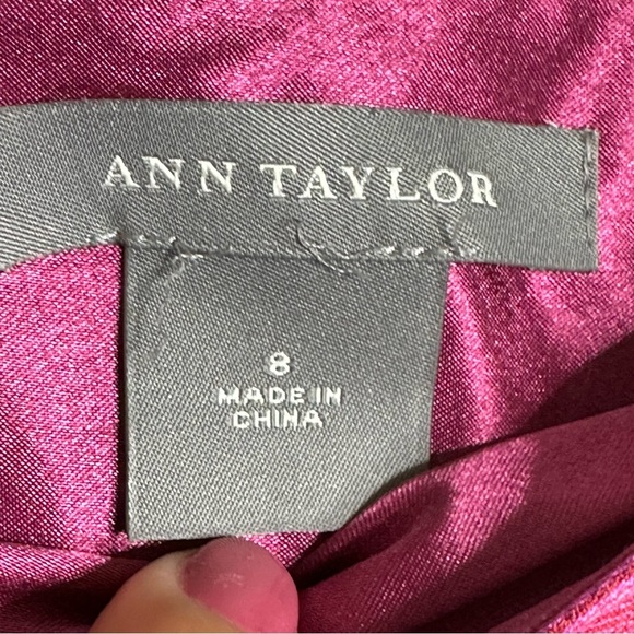 5 for $40 SALE! 
Ann Taylor Pink to Dark Red Satin Ombré Bubble Skirt 8 POCKETS - Picture 2 of 10